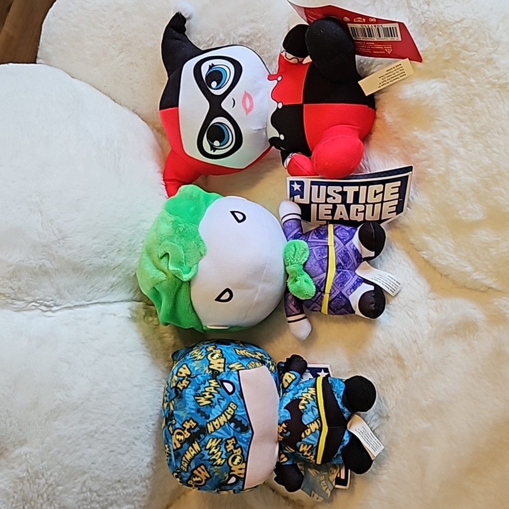 BNWT Justice League Plush set - Batman, Joker, Harley Quinn